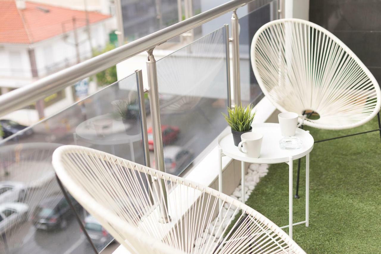 Ferienwohnung F & B Collection - Escape Avenue Thessaloniki Exterior foto